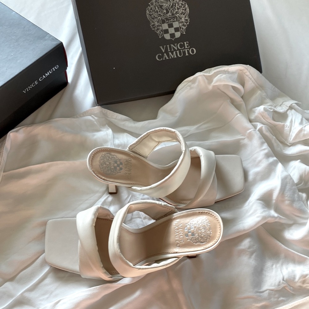 Vince Camuto White Leather Slip on Sandal
